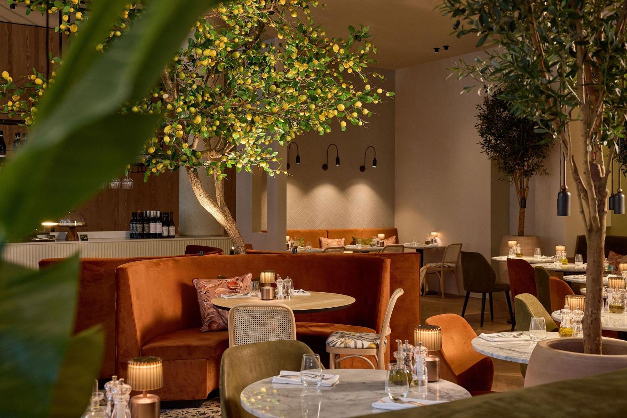 Van Der Valk Hotel Gent ภายนอก รูปภาพ